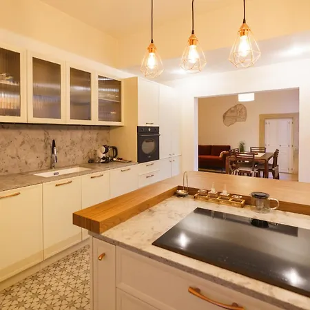Apartment Domus - Elegante Residenza Satiro