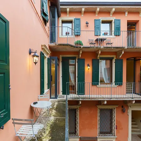Elegante Residenza Satiro - Domus * Verona